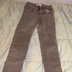 Army green Zara brand girls jeans **nice condition